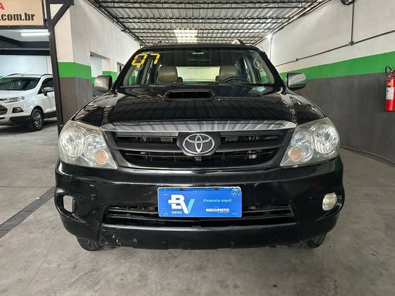 TOYOTA HILUX SW4 3.0 SRV 4X4 16V TURBO INTERCOOLER DIESEL 4P AUTOMÁTICO TOYOTA HILUX SW4 3.0 SRV 4X4 16V TURBO INTERCOOLER DIESEL 4P AUTOMÁTICO
